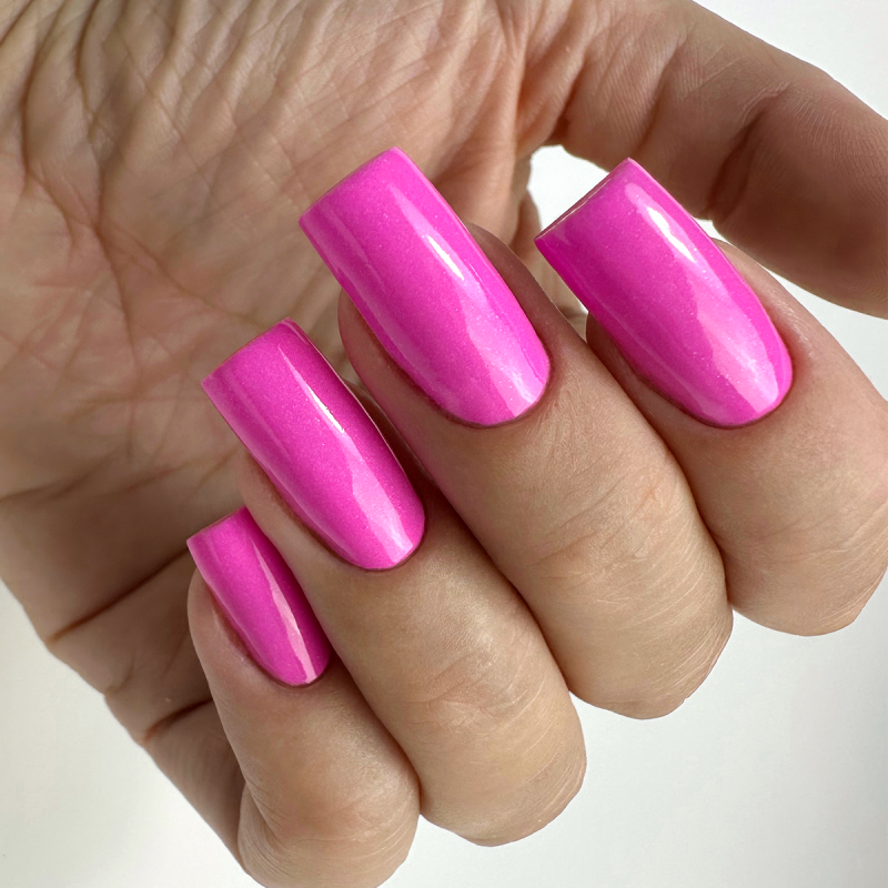 Gel nail polish PNB Juicy Spark, Pink Guava, 8 ml